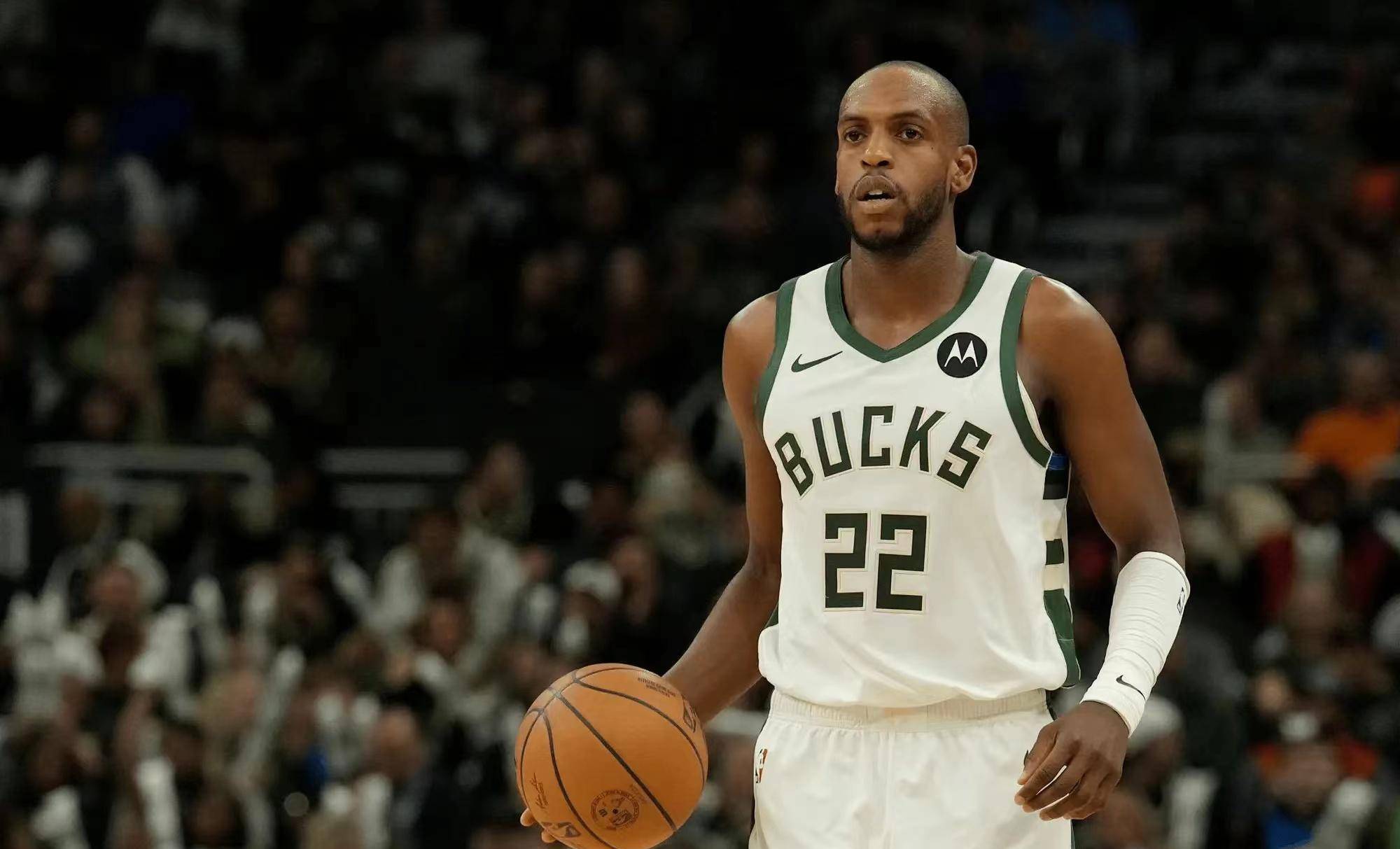 雄鹿球员米德尔顿入选全明星首发