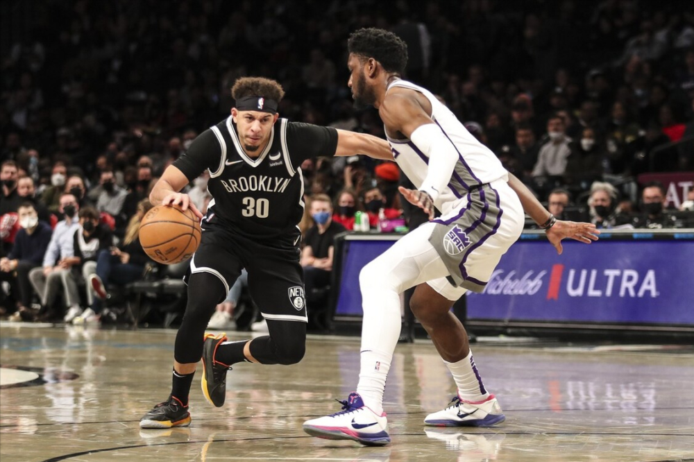 小威廉姆斯刷新纪录，篮网队大胜湖人队